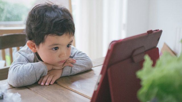 Gadget beri impak negatif kepada tumbesaran kanak-kanak kecil